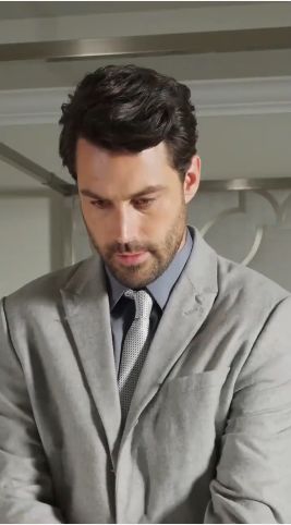 她藏起孕肚離職，禁欲上司急瘋了(全集)