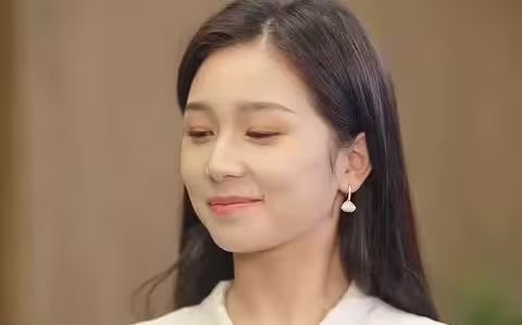 紅薯當(dāng)彩禮，迎娶百億女總裁（我把紅薯賣(mài)了十個(gè)億）(全集)