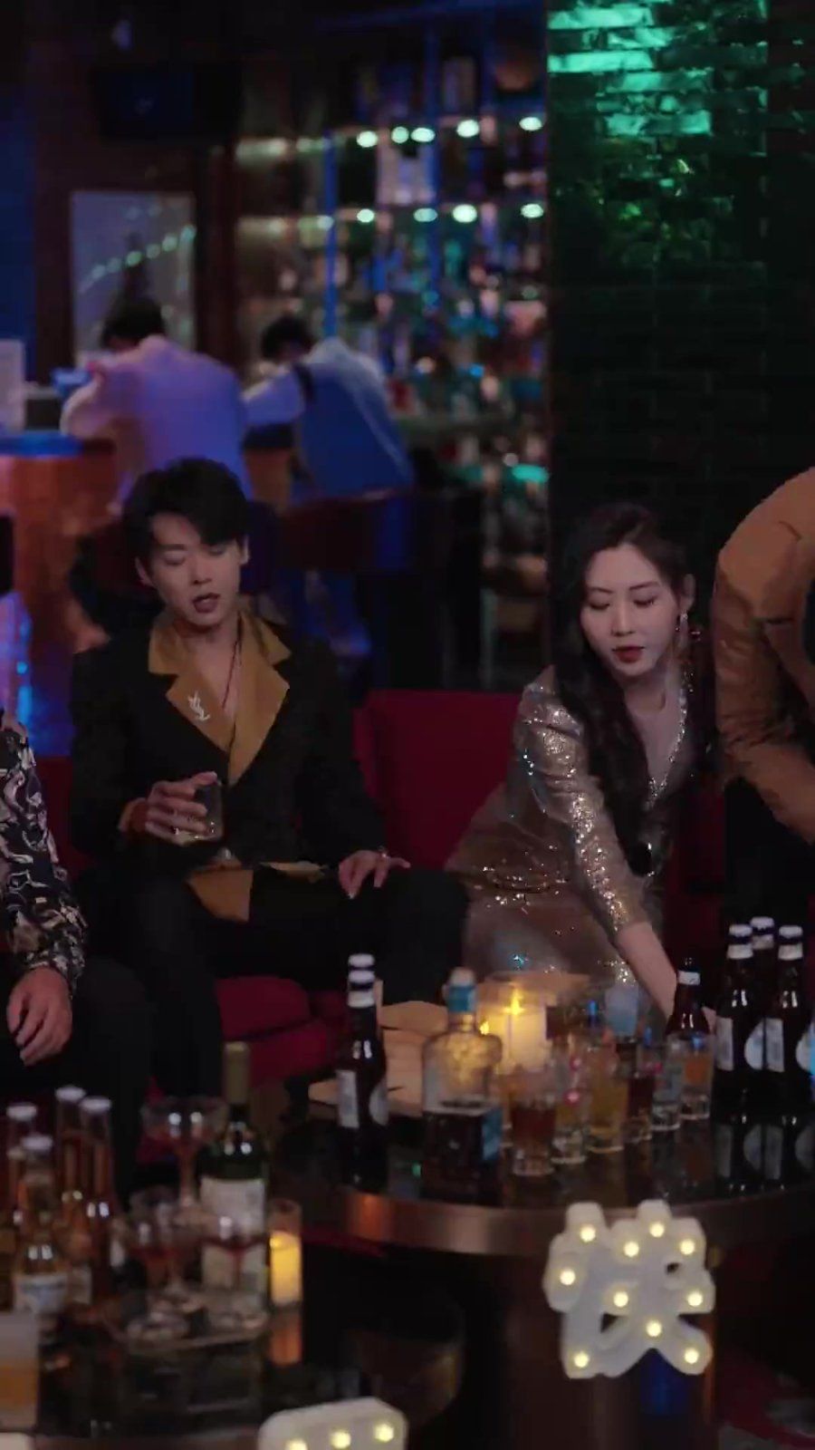 偷偷翹嘴，暗戀哥他爽到了(全集)